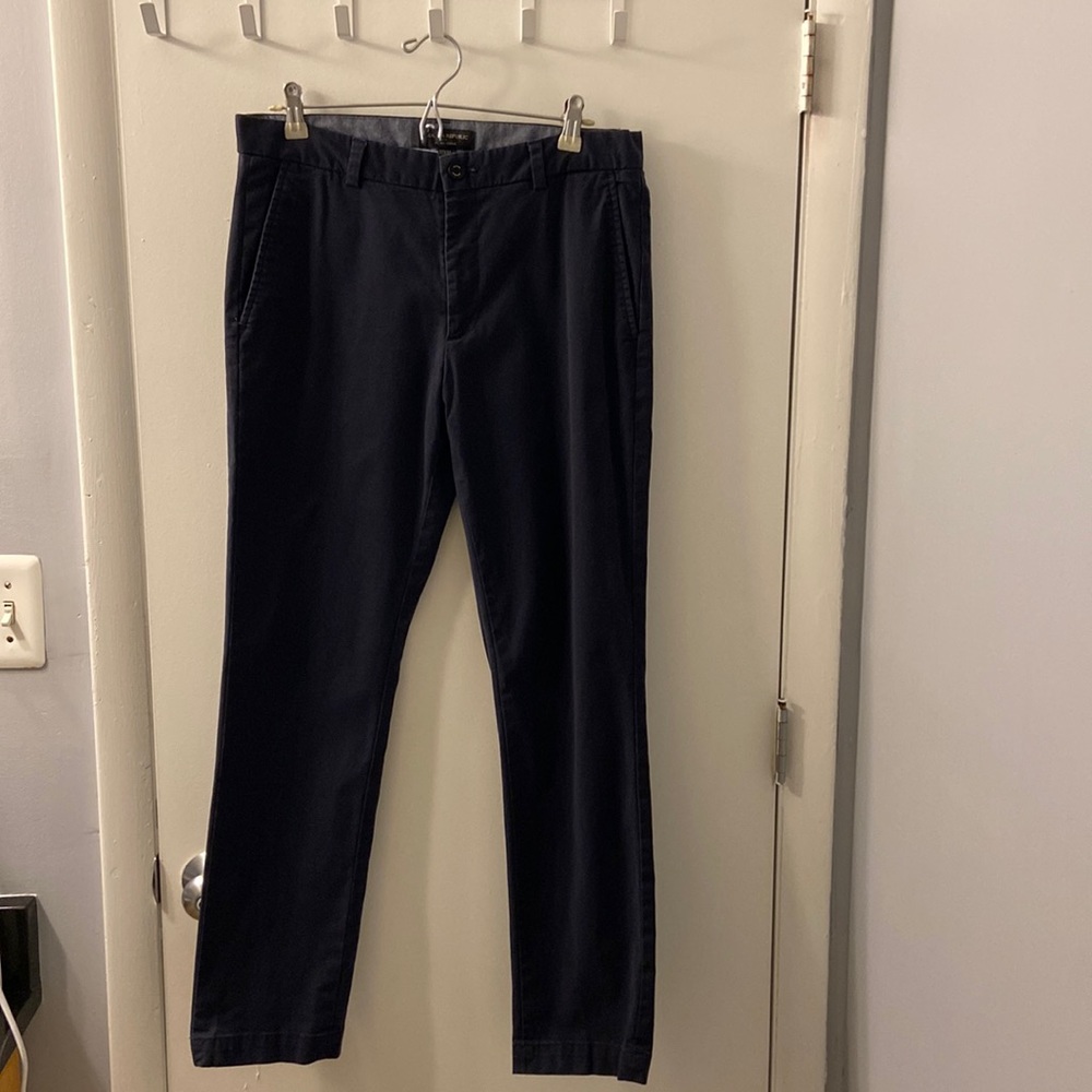 Banana republic aiden chino size 32x 32 Navy Blue